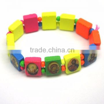 Wholesale Candy Catholic wooden bracelet, Handmade various color maple bracelet