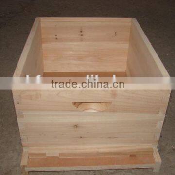 Bulk beekeeping helper wooden langstroth beehive beekeeping equipment Langstroth wooden beehive