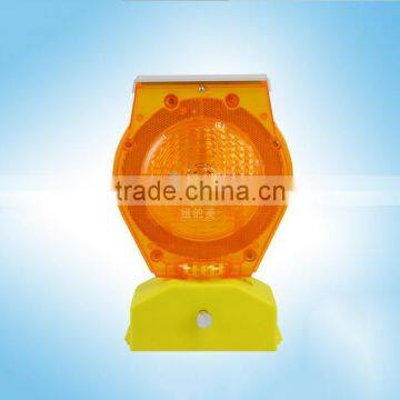 High quality amber color solar powered warning signal light LED flashing traffic Barricade light