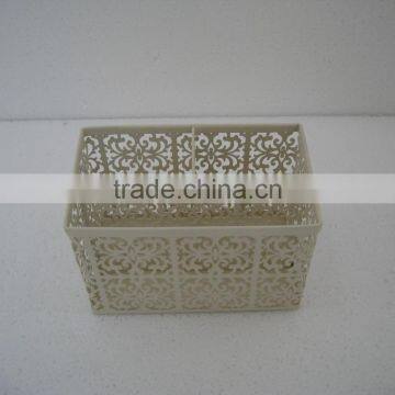 2016 New Hollow-out Decorative Pattern Metal Hollow Out Pen Holder photo-3