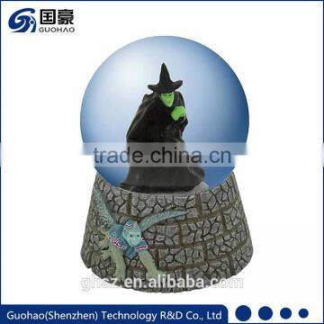 Halloween Figure of Wizard Water snow globe