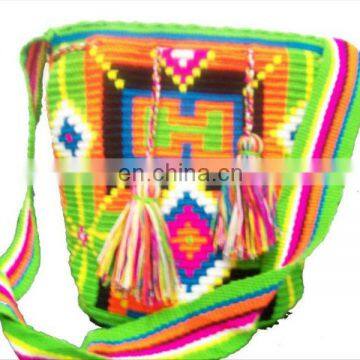 Mochilas wayuu, colombian bags, made by indigenas