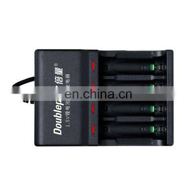 Portable Intelligent Rapid Cell Battery Charger 4 Slots LED 1.5V Li Ion Battery Charger for 1.5V AA AAA Rechargeable Battery
