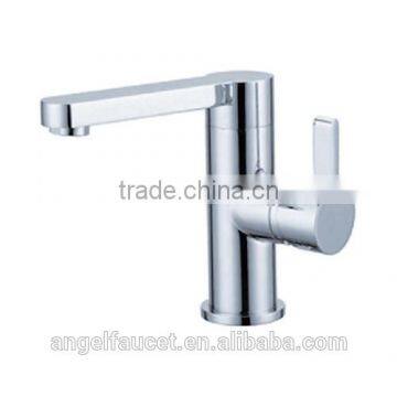 Wall Mounted Bath and Shower Faucet High Quality photo-4