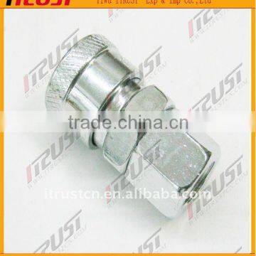 quick disconnect coupling for adapter