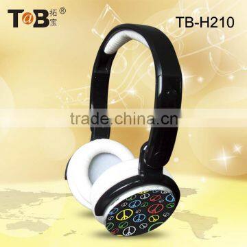 Wired retractable foldable cheap custom color changing headphones for cellphone/laptop/mp3/mp4