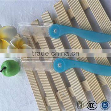Professional Hotel and Travel Plastic Folding Comb photo-3