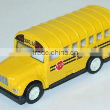 HL1206209 Alloy Diecast Pull Back Car And Metal Schoolbus Model