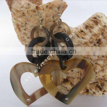 Buffalo horn earring, handmade in Vietnam. Heart shape design