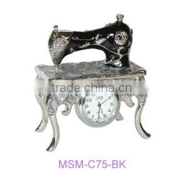 Miniature sewing machine with 4-legged stand & quartz clock