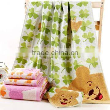 china manufacturer 100 cotton bear design embroidered jacquarded gauze towel set kids towel