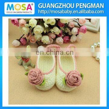 Crochet Baby Shoes Pink Rose Flower Cream Shoes With Strap Newborn Baby Booties Baby Loafer Indoor Shoes