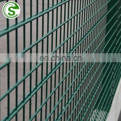 Wholesale 358 high security anti climb Y shaped PVC coated airport fence with razor barbed wire