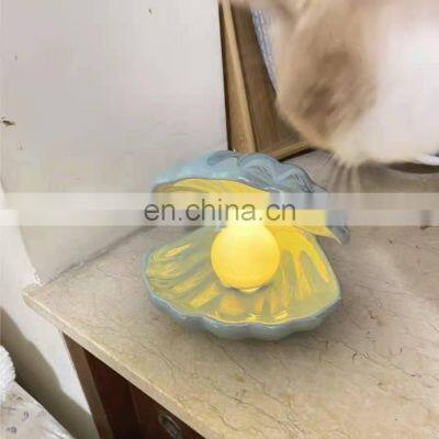 Nordic Led Desk Lamp Clam Table Light Shell Shaped Trinket Dish Ceramic Shell Lamp with Pearl finish for Bedroom Decor