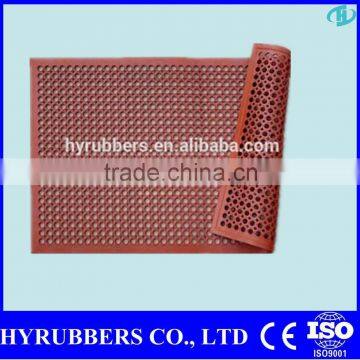 Qingdao hot sale factory produced colorful perforated rubber mats