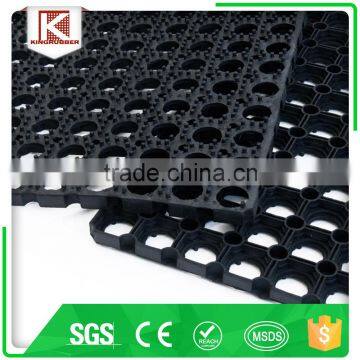 anti slip outdoor grass protection hollow rubber mat