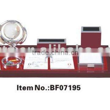 Calendar&desktop set :BF07195