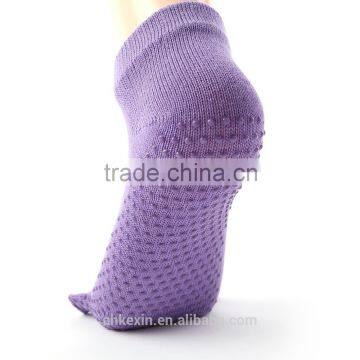 Wholesale grips non slip yoga indoor socks