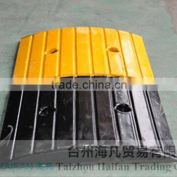 500*300*40mm New Products Rubber Speed Bump for Crossroads /High Quality Hot Sell Rubber Speed Bump Used in Intersection photo-4