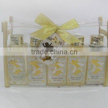 Fruit scented skin lightening gift set/bath care product