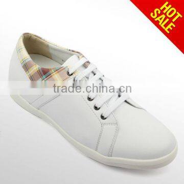 2014 White Wholesale Cheap Skateboard Shoes photo-2