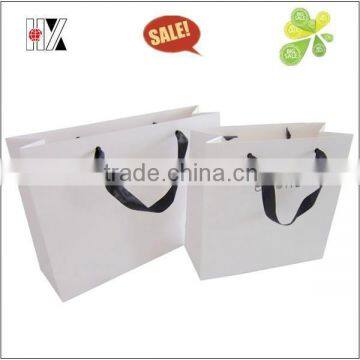 All size of Paper Holiday Gift Bags with Handles