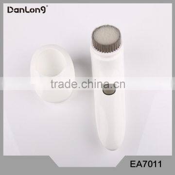 2016 Latest Good Price Electrical Ultrasonic Vibrating Deep Cleaning Rapid charging Waterproof Facial Brush