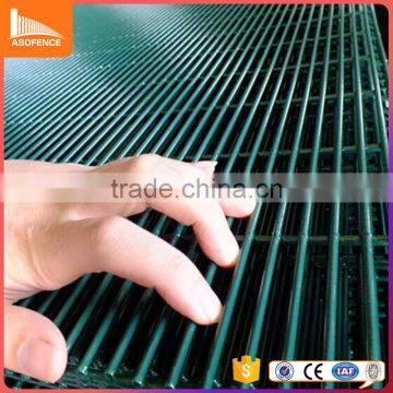 Green color pvc coated clearvu no climb fence