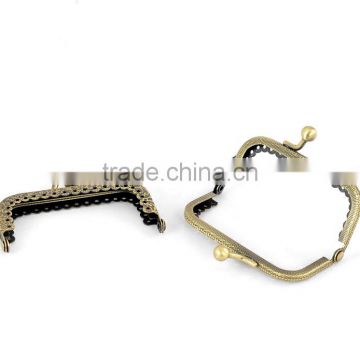 Metal Frame Kiss Clasp Pattern Carved For Purse Bag Antique Bronze 7.9x5cm(Open:9.6x7.9cm),2pc,Bulk