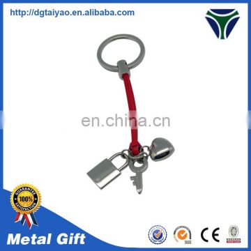 promotion customized car logo keychain