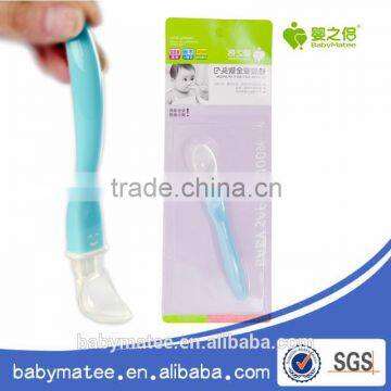 Babymatee Top Quality and comfortable Baby Feeding Spoon Dispensing Silicone Baby Spoon with PP insert