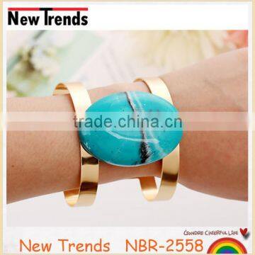 2016 new arrival colorful large imitate stone gold cuff bangle