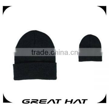 Plain Sports Winter Black Knitted Beanie