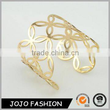 Women large bangles cuff design Custom gold wide band bangle made in China