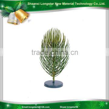 Christmas decorations pine cones Christmas tree