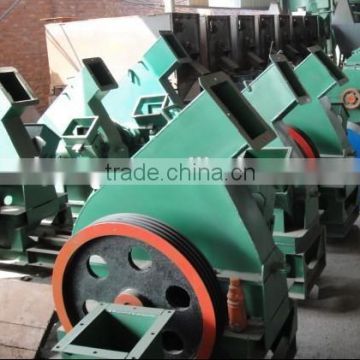 wood chipper machine can crush less than 300mm diameter logs