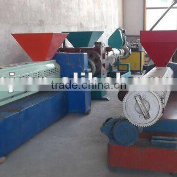 Plastic Particle Granulating Machine