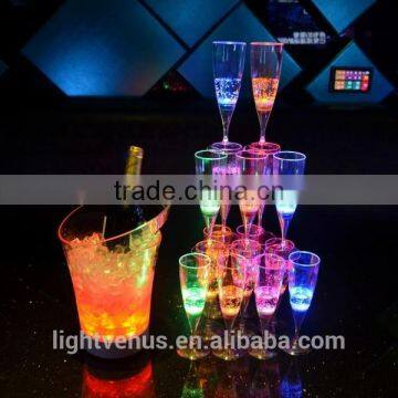 China made plastice ice bucket champagne with led light