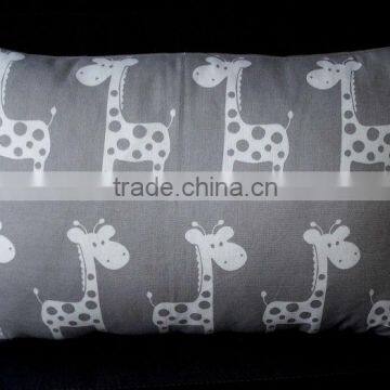 Gray Giraffes Patterned Cushion Cover 50x30cm