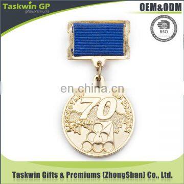 Die casting high quality ribbon souvenir medal with pin strap/metal gold cheap medals, 3D medal with nacke ribbon