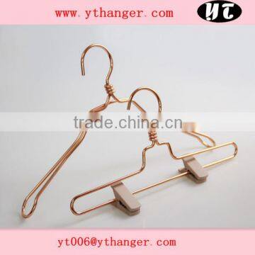 LYB-0156 shiny metal clothes hanger wide shoulder coat hanger