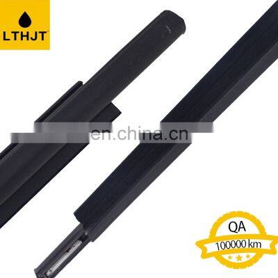 Auto Spare Parts Car Front Door Outer Window Moulding RH 75710-0N020 For CROWN GRS208 2009-2015 photo-3