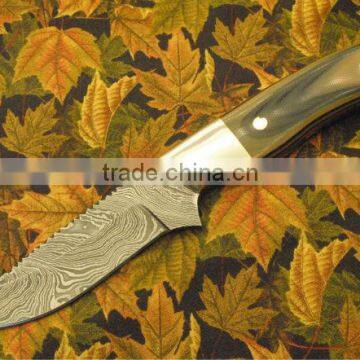 udk h112" custom handmade Damascus hunting knife with macarta handle