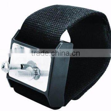 MAGNETIC WRIST BAND