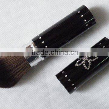 Retractable Powder Brush