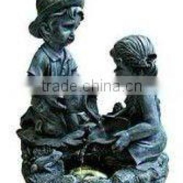 Boy and girl water fountain/Solar water feature SO5056