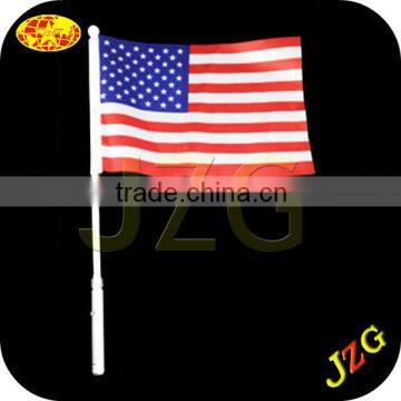 2016 factory supply wholesale LED flashing flag pin badge