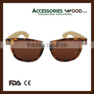 Bamboo Wood Polarized Sunglasses - Floating Natural wood Frames