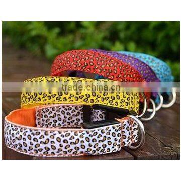 Aimigou Pet collar Flashing LED Collar Leopard Print Design Puppy Necklace