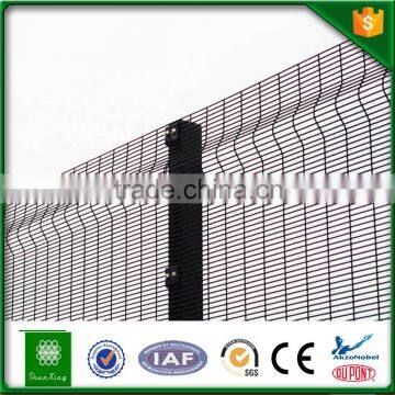 PVC powder coated farm fence mesh (8years' export experience )